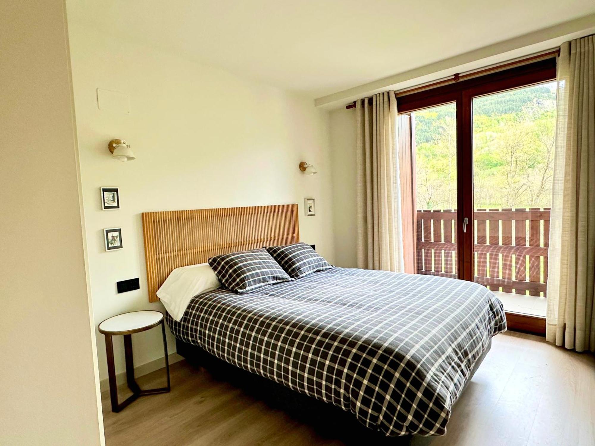 Appartamento Bpirineos-Besurta Benasque Esterno foto
