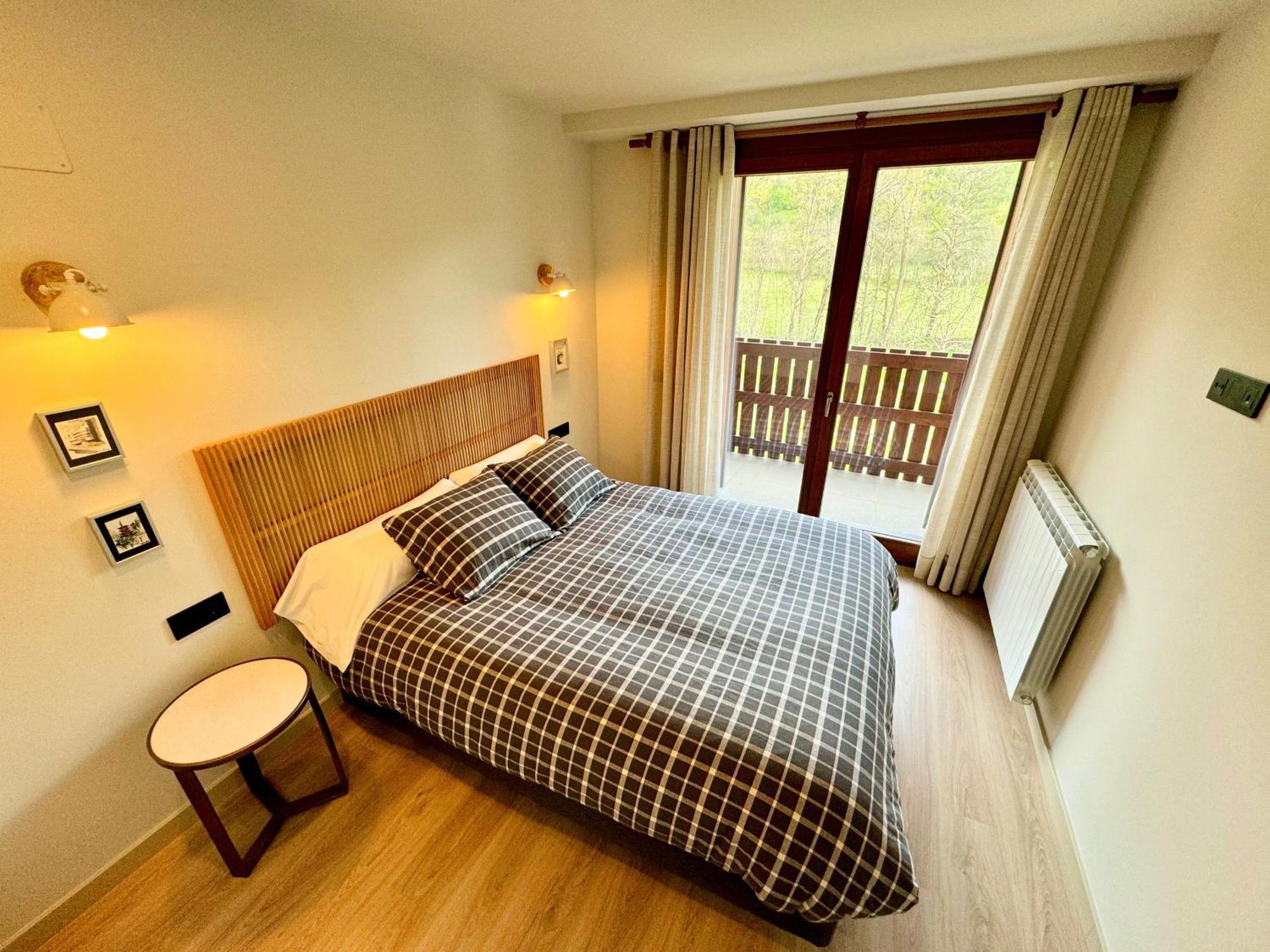 Appartamento Bpirineos-Besurta Benasque Esterno foto